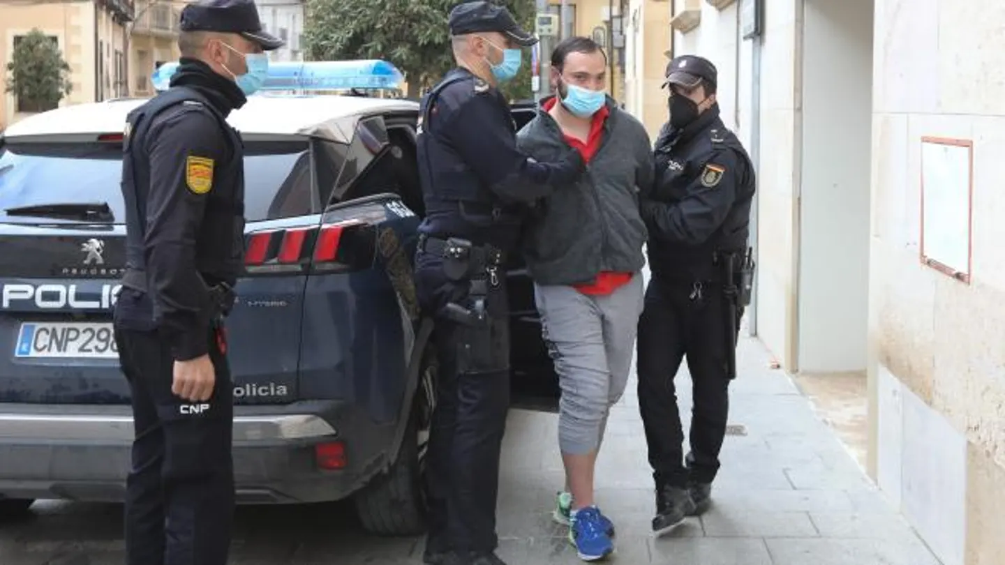 Condenan a 27 años de cárcel al 'Rambo de Requena' por intentar matar a 2 guardias civiles Detenido en el 2020
