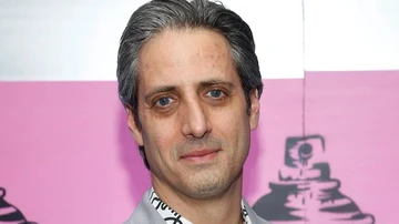 Este es Josh Saviano hoy y sigue sin ser Marilyn Manson.