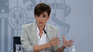 La ministra de Política Territorial y portavoz del gobierno Isabel Rodríguez, durante una rueda de prensa tras el Consejo de Ministros