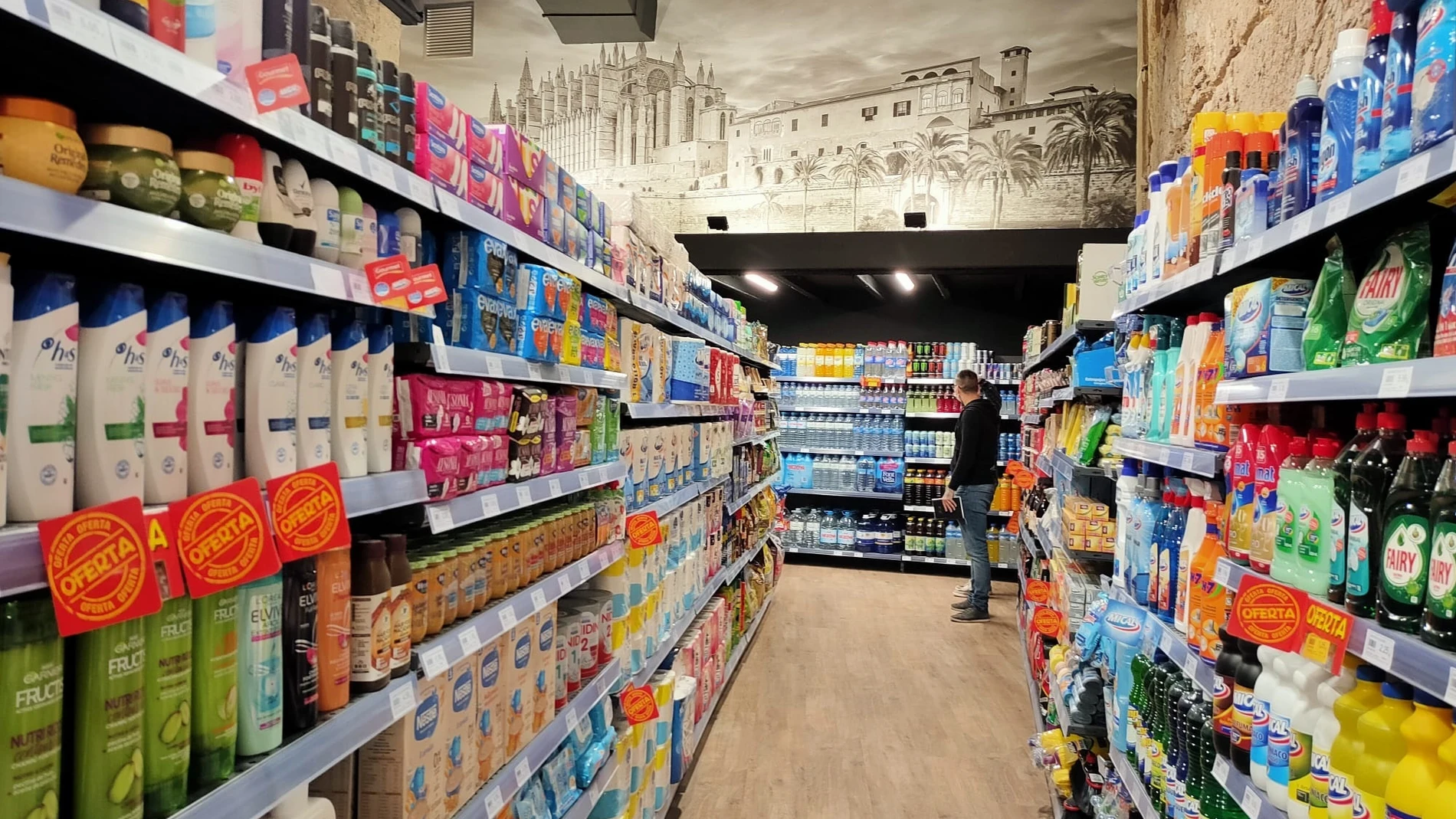 Estos son los supermercados que más han subido sus precios, las causas y las posibles medidas, según la OCU