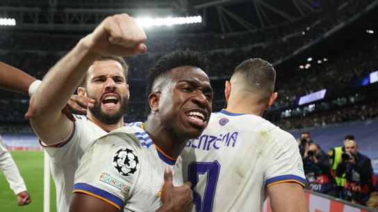 Vinicius y Benzema celebran uno de los goles del Real Madrid Vinicius y Benzema celebran uno de los goles del Real Madrid