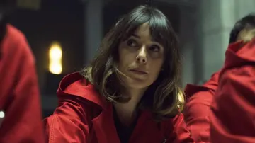Llevaba toda una vida enamorada de Denver y se lo confesó en el atraco de sus vidas.