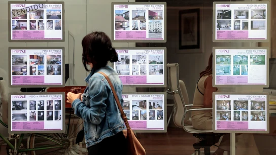 ¿Hipoteca a tipo variable o a tipo fijo? Las claves por las que deberías cambiarla si la contrataste entre 2011 y 2015 ¿Hipoteca a tipo variable o a tipo fijo? Las claves por las que deberías cambiarla si la contrataste entre 2011 y 2015