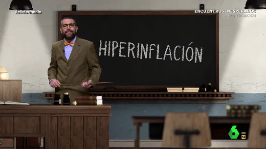 Dani Mateo repasa la historia de la "hiperinflación", la inflación en "versión cachas hasta que la economía se va a tomar por saco" Dani Mateo repasa la historia de la "hiperinflación", la inflación en "versión cachas hasta que la economía se va a tomar por saco"