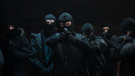 'La noche más larga' narra el asedio de un grupo de hombres armados a la prisión de Monte Baruca