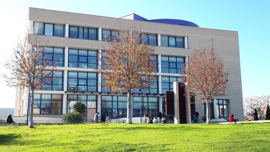 El mensaje viral de una graduada en Enfermer&iacute;a a su profesora de matem&aacute;ticas del colegio