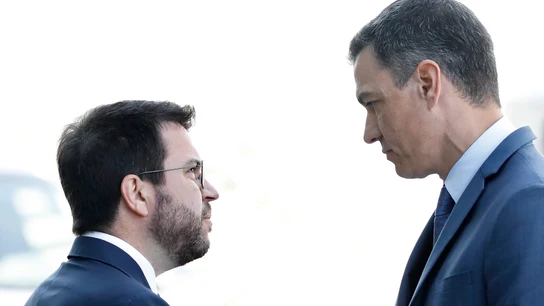 Pere Aragonès dialoga con Pedro Sánchez Pere Aragonès dialoga con Pedro Sánchez