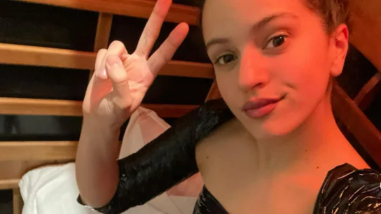 Por qué no debes meterte en una sauna envuelta en plástico como Rosalía si quieres adelgazar Por qué no debes meterte en una sauna envuelta en plástico como Rosalía si quieres adelgazar