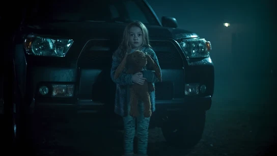 'El refugio' es una serie de ciencia ficción sobre los misteriosos fenómenos que rodean a una familia que trata de proteger a sus hijos 'El refugio' es una serie de ciencia ficción sobre los misteriosos fenómenos que rodean a una familia que trata de proteger a sus hijos