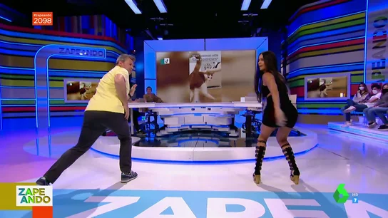 Pedroche y Nadal alucinan a Dani Mateo con las coreografías más virales Pedroche y Nadal alucinan a Dani Mateo con las coreografías más virales