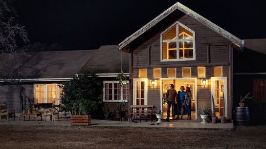 Un rancho mexicano se convierte en el refugio de una familia para protegerse de un enemigo invisible