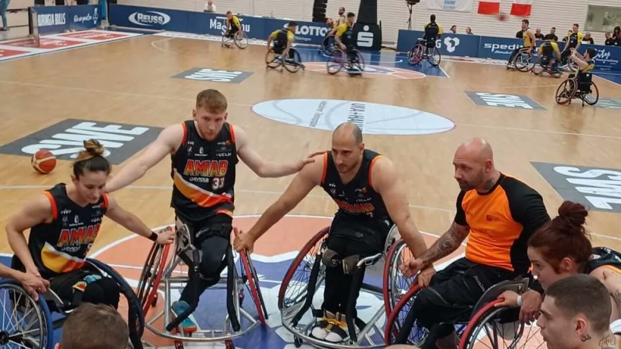 Eine Fluggesellschaft verliert den Rollstuhl eines Basketball-Europameisters