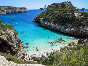 Una cala de Mallorca Una cala de Mallorca
