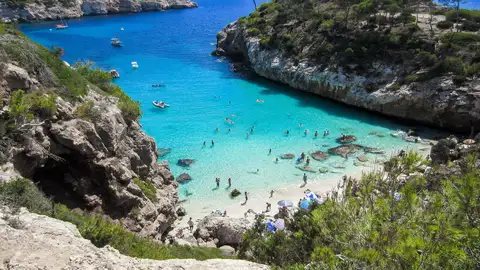 Una cala de Mallorca Una cala de Mallorca
