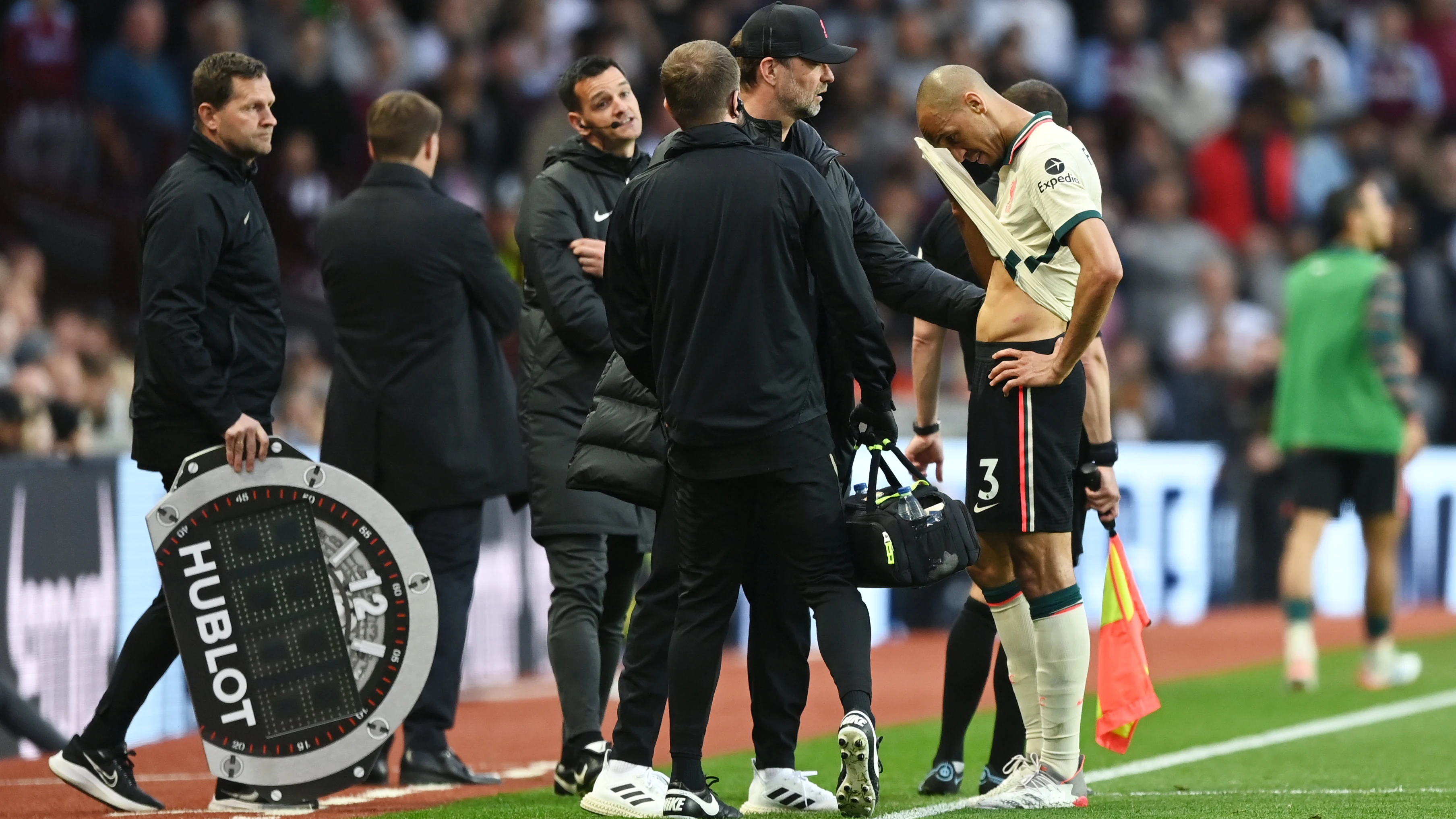 Fabinho cae lesionado a 18 días de la final de Champions