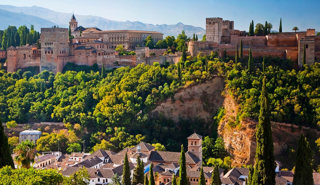 Junio es un buen mes para visitar Granada. Te contamos por qué