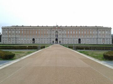  Palacio Real de Caserta: Curiosidades que no te dejarán indiferente