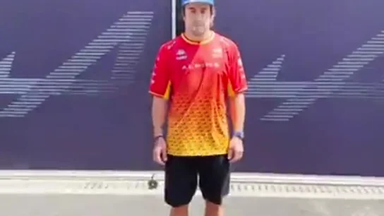 El TikTok de Fernando Alonso en Montmeló que revoluciona las redes: ¿Valencia o Barcelona?, ¿Mónaco o Singapur? El TikTok de Fernando Alonso en Montmeló que revoluciona las redes: ¿Valencia o Barcelona?, ¿Mónaco o Singapur?