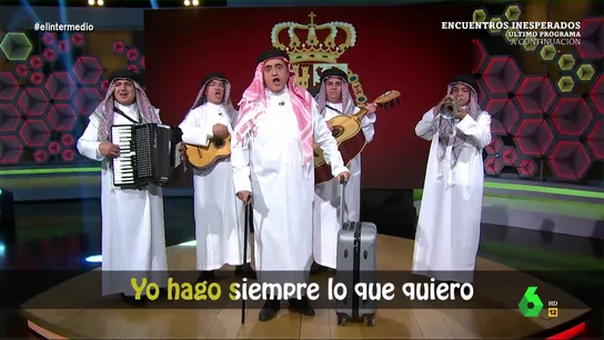 El ‘rey Juan Carlos’ visita El Intermedio al ritmo de mariachis: “No tengo trono ni reina, ni nuera que me comprenda" El ‘rey Juan Carlos’ visita El Intermedio al ritmo de mariachis: “No tengo trono ni reina, ni nuera que me comprenda"