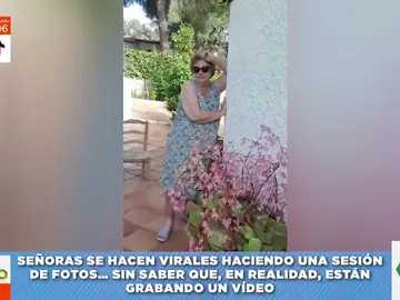 El vídeo viral de dos señoras intentando hacer una foto: &quot;No te pongas tan flamenca, ponte derecha y normal&quot;