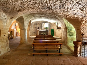Iglesia rupestre de Santa María de Valverde: historia de una de las edificaciones religiosas más curiosas de nuestro país