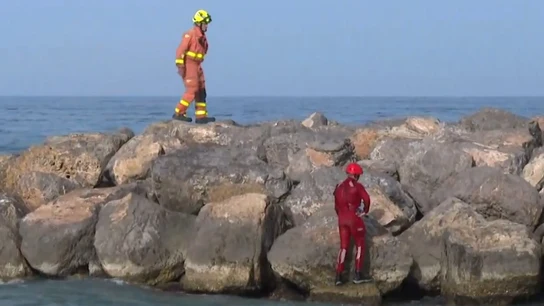 Muere ahogado un niño de cinco años en la playa de Canet de Berenguer, Valencia Muere ahogado un niño de cinco años en la playa de Canet de Berenguer, Valencia