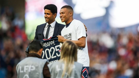 Mbappé, con Al-Khelaifi Mbappé, con Al-Khelaifi