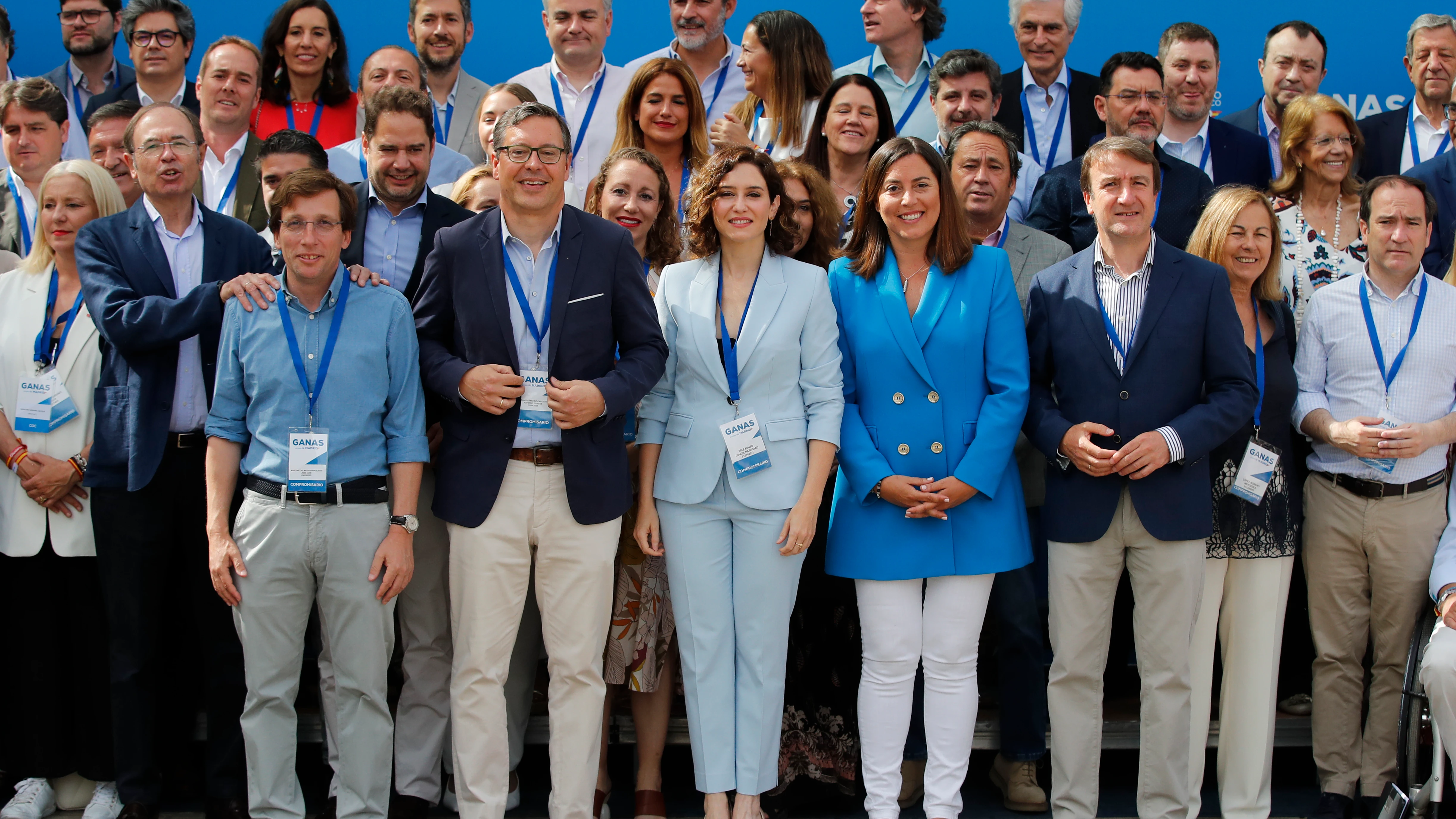 Foto de familia tras el Congreso del PP de la Com. de Madrid, que elige a Isabel Díaz Ayuso como nueva presidenta