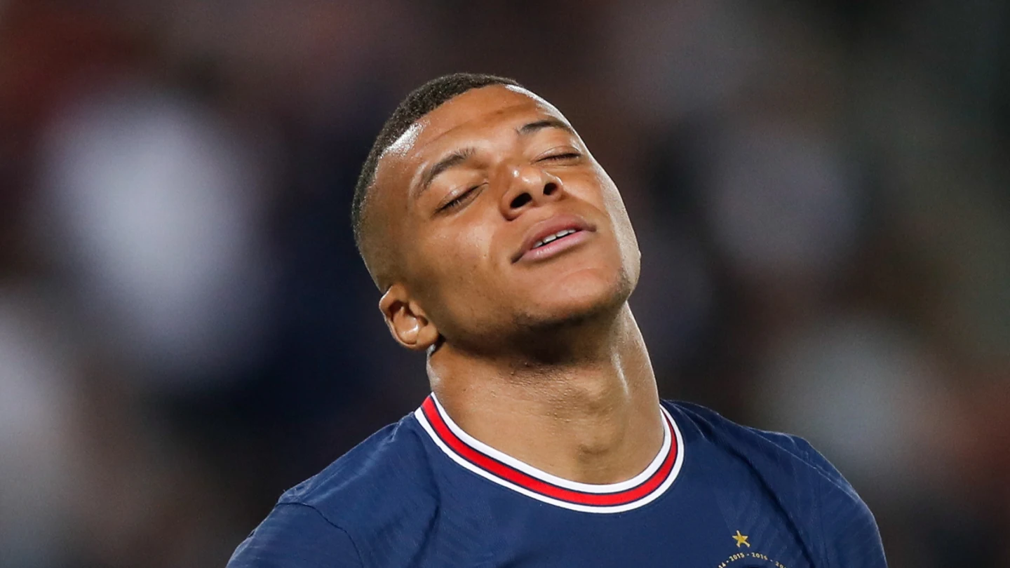 Mbappé, contrariado Mbappé, contrariado