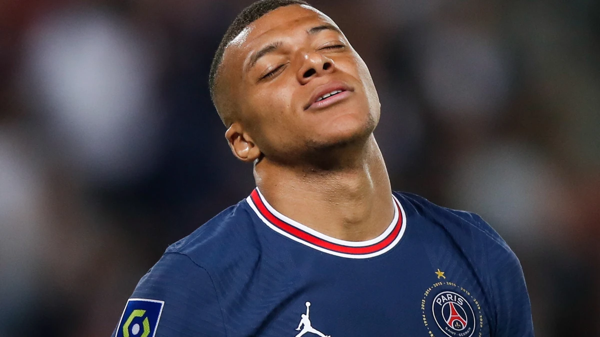 Mbappé, contrariado