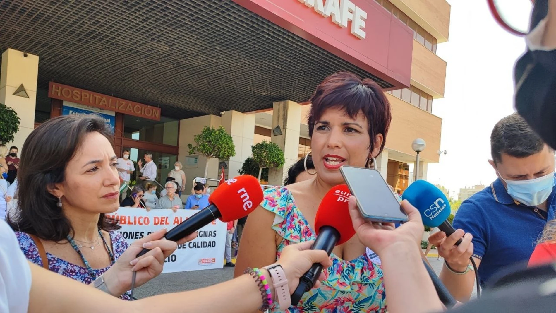  Teresa Rodríguez pregunta a Vox si no puede presentar a las elecciones un candidato &quot;preparado&quot; y que &quot;viva&quot; en Andalucía 
