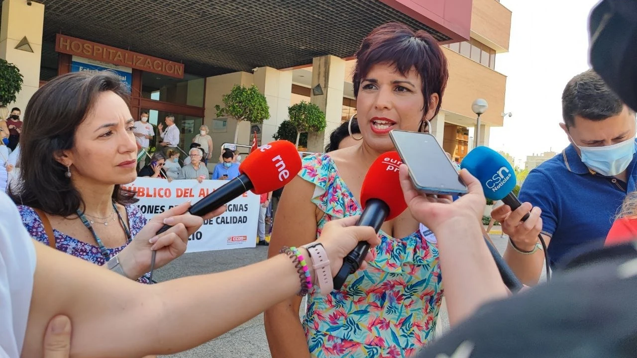  Teresa Rodríguez pregunta a Vox si no puede presentar a las elecciones un candidato "preparado" y que "viva" en Andalucía 