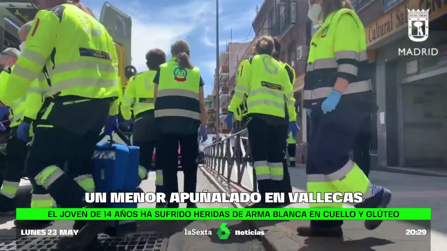 Apuñalan a un menor de 14 años en el cuello a la salida de un instituto en Madrid Apuñalan a un menor de 14 años en el cuello a la salida de un instituto en Madrid