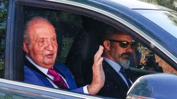 El rey Juan Carlos, a su llegada a Zarzuela.