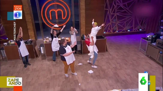 Momentazo de Josie en Masterchef: intenta hacer la coreografía de Dirty Dancing al ritmo de Titanic Momentazo de Josie en Masterchef: intenta hacer la coreografía de Dirty Dancing al ritmo de Titanic