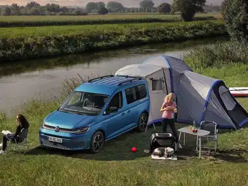 Ahora puedes llevarte esta furgoneta camper por menos de lo que cuesta un SUV compacto Ahora puedes llevarte esta furgoneta camper por menos de lo que cuesta un SUV compacto