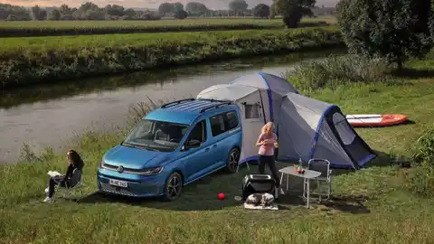 Ahora puedes llevarte esta furgoneta camper por menos de lo que cuesta un SUV compacto Ahora puedes llevarte esta furgoneta camper por menos de lo que cuesta un SUV compacto