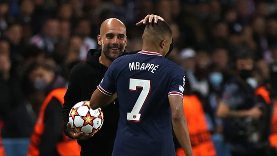 Pep Guardiola y Kylian Mbappé Pep Guardiola y Kylian Mbappé