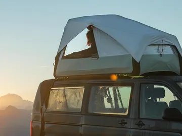 ¿Tienes 650 euros y una furgoneta? Pues prepárate para crear la camper más barata del mundo ¿Tienes 650 euros y una furgoneta? Pues prepárate para crear la camper más barata del mundo