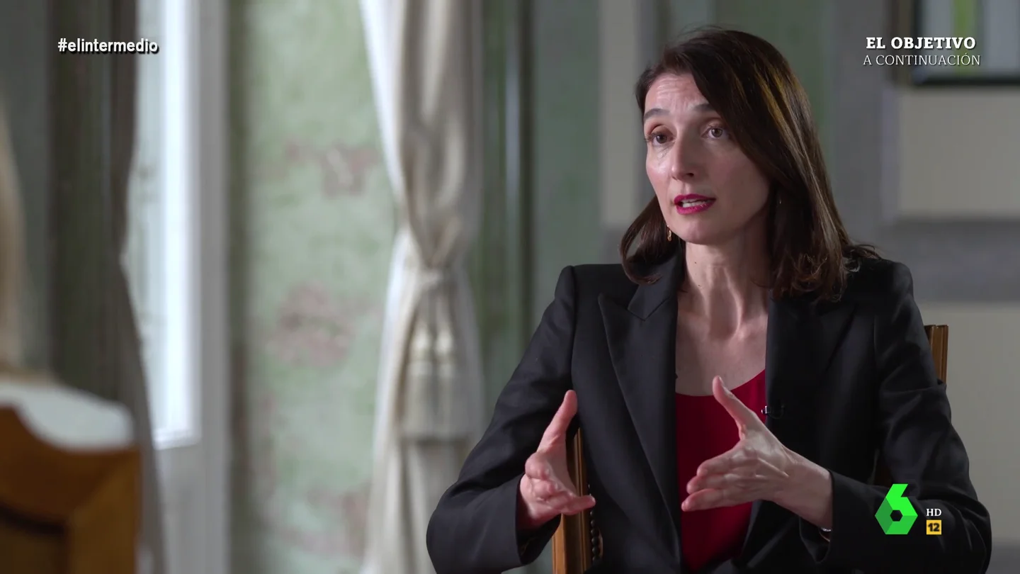 Pilar Llop explica por qué el Gobierno "no puede" conceder el indulto a María Salmerón: "Lo lamento, pero hubiera sido una ilegalidad" Pilar Llop explica por qué el Gobierno "no puede" conceder el indulto a María Salmerón: "Lo lamento, pero hubiera sido una ilegalidad"