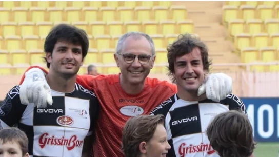 Carlos Sainz, Stefano Domenicali y Fernando Alonso Carlos Sainz, Stefano Domenicali y Fernando Alonso