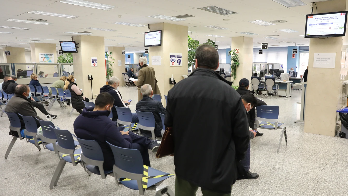 Declaración de la Renta 2021-2022: ¿cómo pedir cita previa presencial? Abierto el plazo