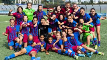El equipo infantil del Barça femenino