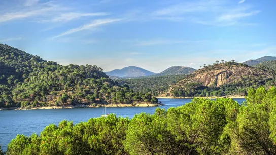 Pantano de San Juan Entorno único