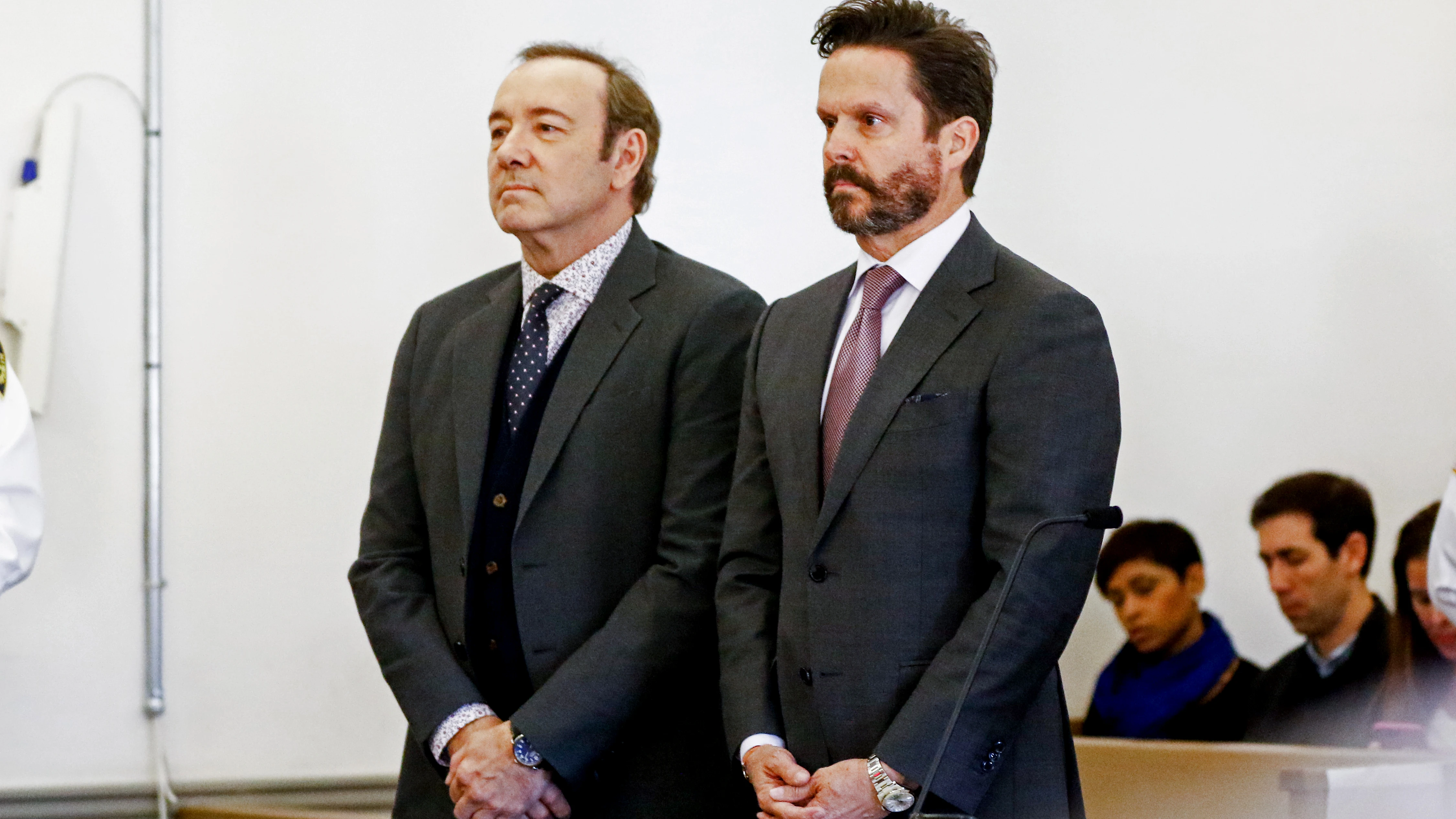 El actor Kevin Spacey declarando en el juicio por acoso sexual en EEUU.