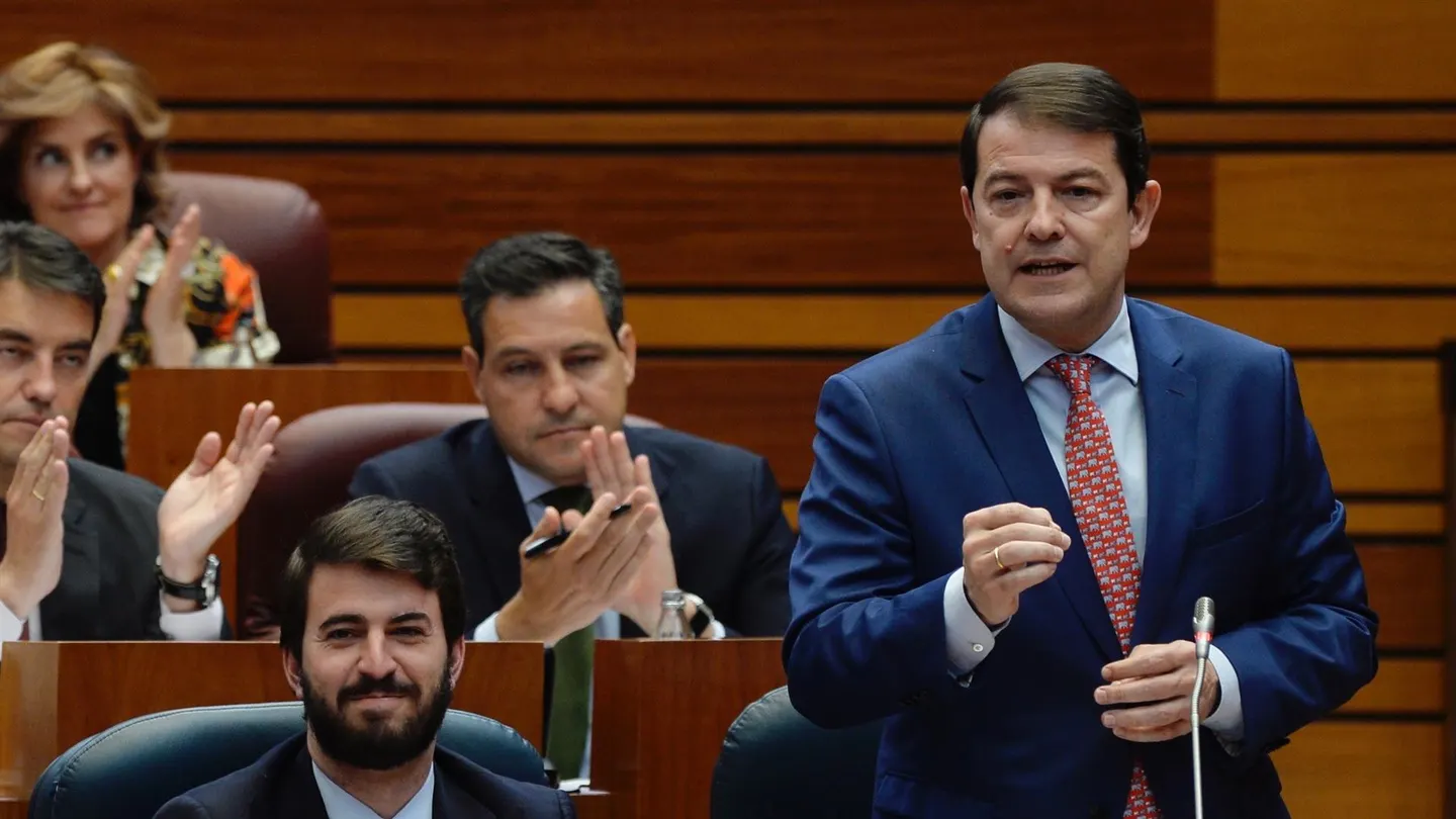 Alfonso Fernández Mañueco junto a Juan García-Gallardo Alfonso Fernández Mañueco junto a Juan García-Gallardo