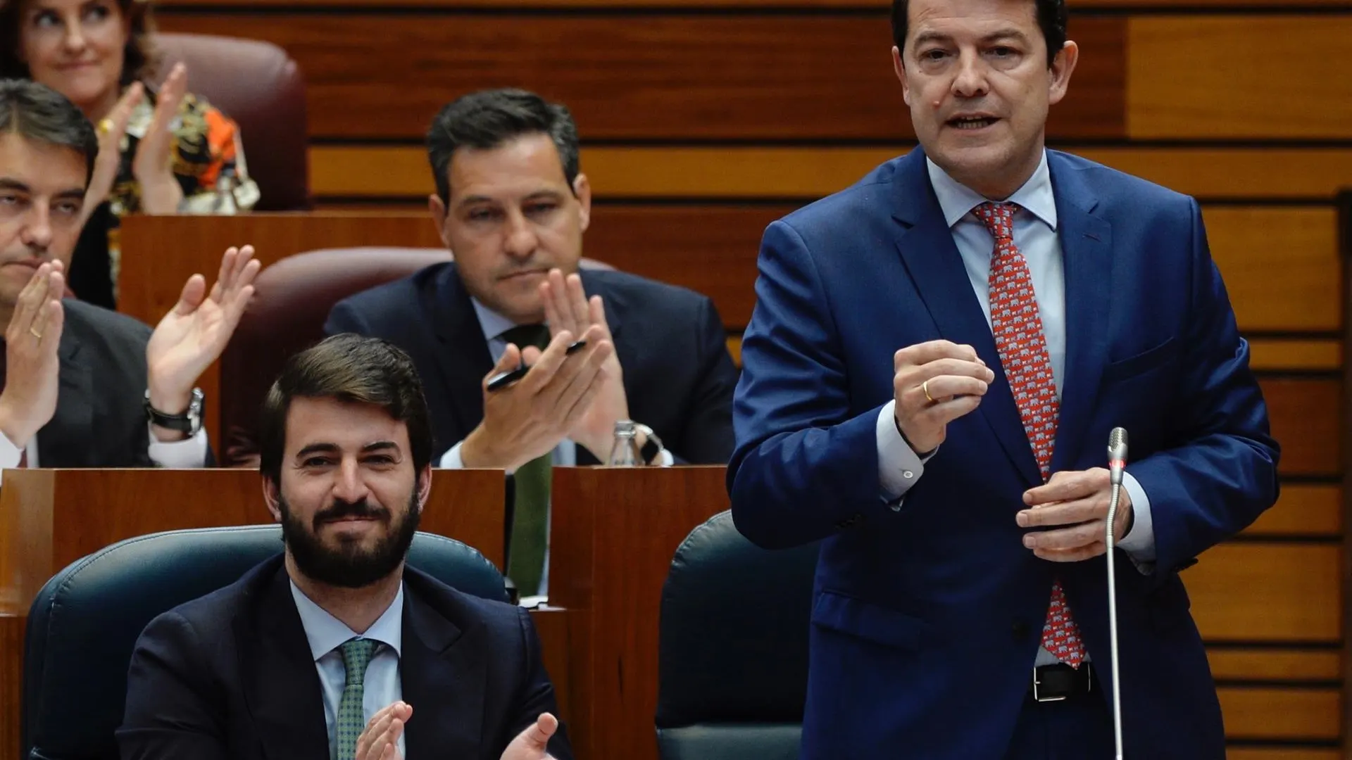 Alfonso Fernández Mañueco junto a Juan García-Gallardo