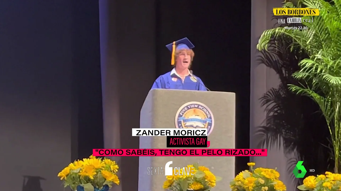 "Tener el pelo rizado es difícil": así salva un adolescente gay de Florida la censura homófoba en su instituto "Tener el pelo rizado es difícil": así salva un adolescente gay de Florida la censura homófoba en su instituto