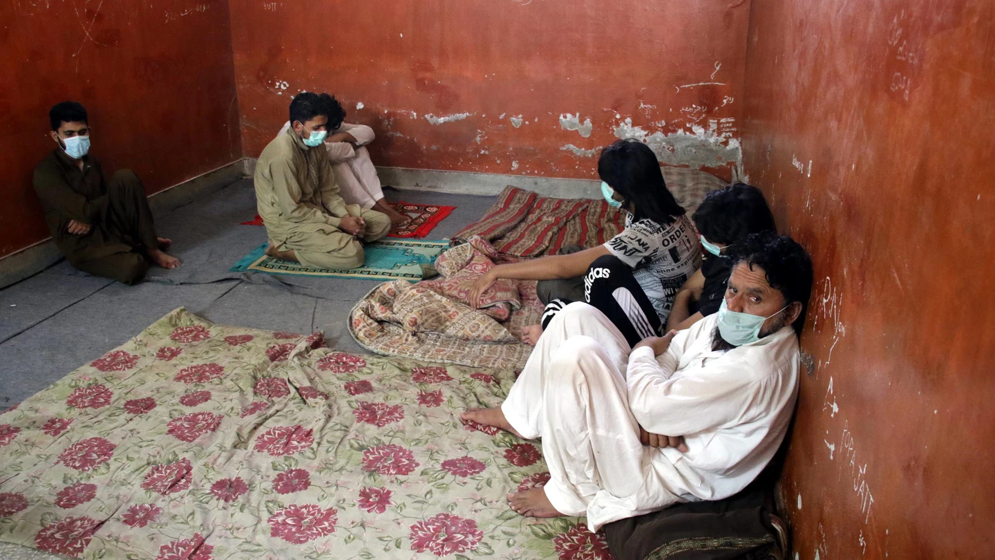 Los familiares acusados de las hermanas asesinadas en Pakistán en un crimen de honor. Los familiares acusados de las hermanas asesinadas en Pakistán en un crimen de honor.