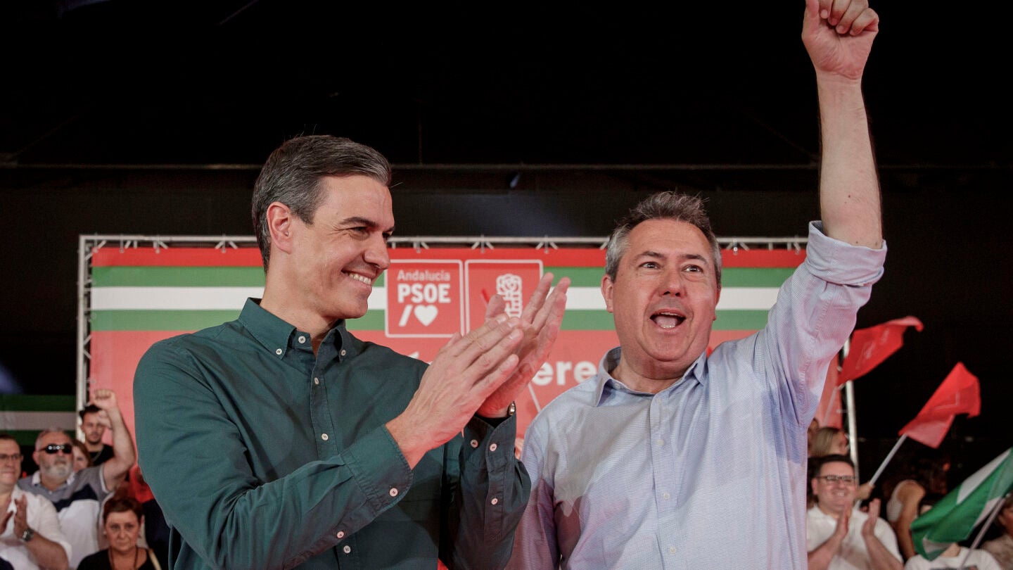 El presidente del Gobierno, Pedro S&aacute;nchez, y el candidato socialista a la Presidencia de la Junta de Andaluc&iacute;a, Juan Espadas